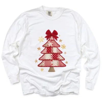 Simply Sage Market Christmas Tree Red Patchwork Print - Women's Garment Dyed Long Sleeve Graphic T-shirt In White