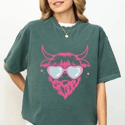 Simply Sage Market Cow Heart Glasses Glitter - Women's Garment Dyed Graphic T-shirt In Yellow