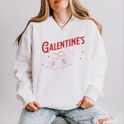 Simply Sage Market Galentine's Social Club Glitter - Women's Lightweight Garment Dyed Sweatshirt In White