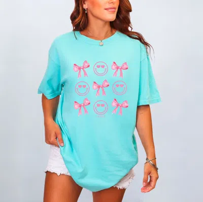 Simply Sage Market S. W.smiley Smiley Face Coquette Chart - Women's Garment Dyed Graphic T-shirt In Blue