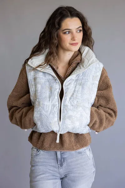Simply Southern Puffer Vest In Camo White In Brown