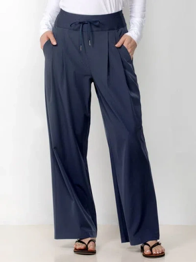Single Stitch Everyday Wide Leg Pant In Blue