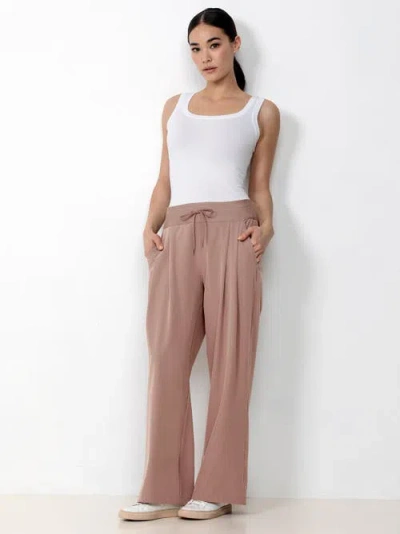Single Stitch Everyday Wide Leg Pant In Brown