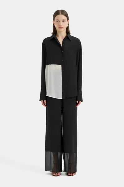 Sir Adrienne Pant In Monocrome