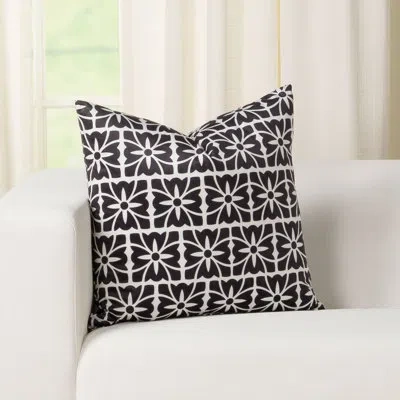 Siscovers Pellegrin Polyester Throw Pillow In Black;white