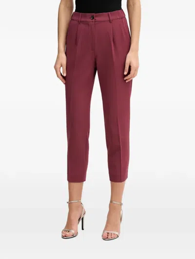 Sisley Paris Pleated Cropped Trousers In Red