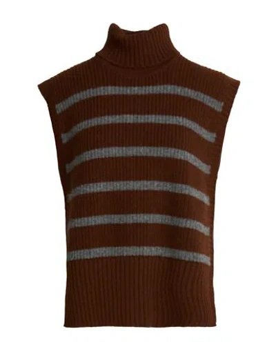 Sissiottostyle Woman Cape Brown Size Onesize Virgin Wool