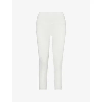 Sisterly Tribe Womens Marshmallow Softsculpt Capri High-rise Studio Leggings In White