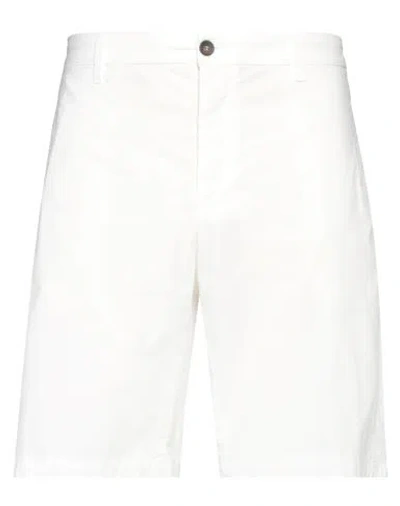 Siviglia Man Shorts & Bermuda Shorts White Size 35 Lyocell, Cotton, Elastane
