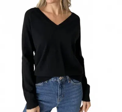 Six/fifty Andrea V-neck Sweater In Black