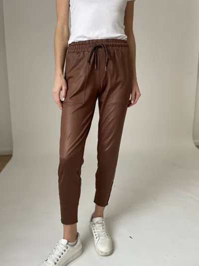 SIX/FIFTY HEADLINER COATED ZIP JOGGER IN CINNAMON