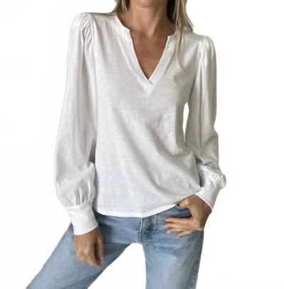 Six/fifty Kira V-neck Top In White