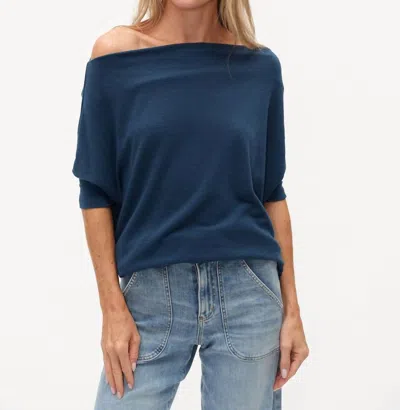 Six/fifty Short Sleeve Anywhere Top In Teal In Brown