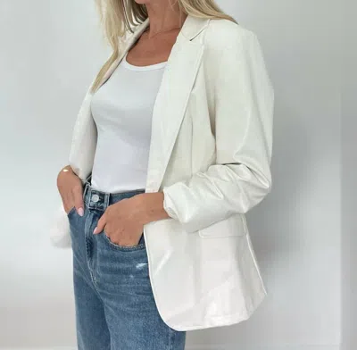 Six/fifty Vienna Oversized Blazer In Ivory In Beige