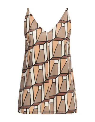Siyu Tops In Beige