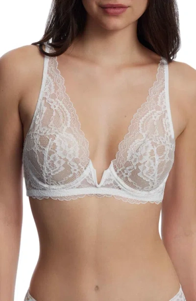 Skarlett Blue Minx Lace Plunge Lightly Lined V-wire Bra In White/nylon