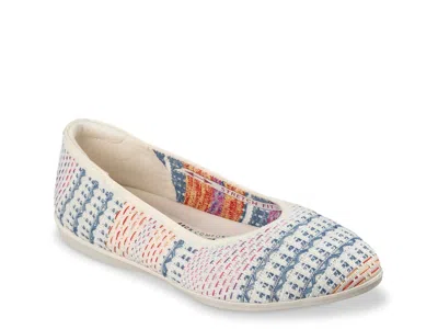 Skechers Cleo Ballet Flat In White