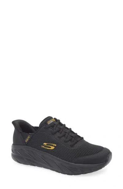 Skechers D'lux Ultra Swift-fit Sneaker In Black