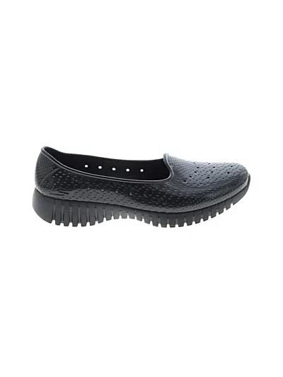 Pre-owned Skechers Flats In Black