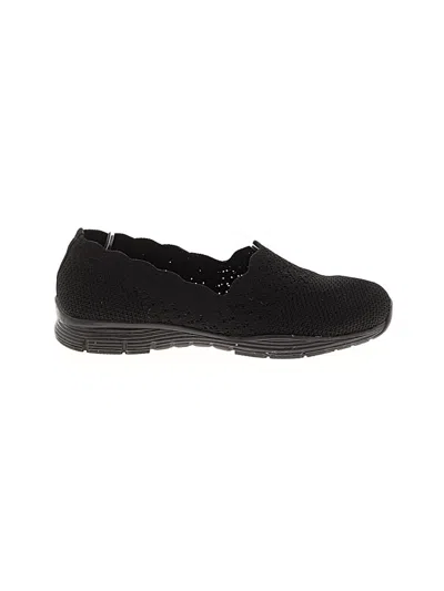 Pre-owned Skechers Flats In Black