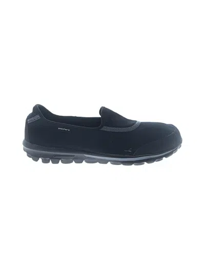 Pre-owned Skechers Flats In Black
