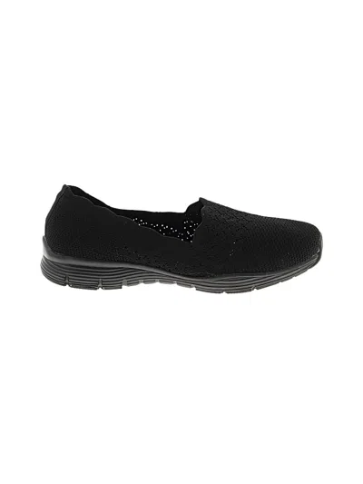Pre-owned Skechers Flats In Black