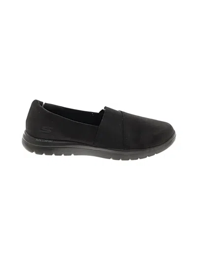 Pre-owned Skechers Flats In Black
