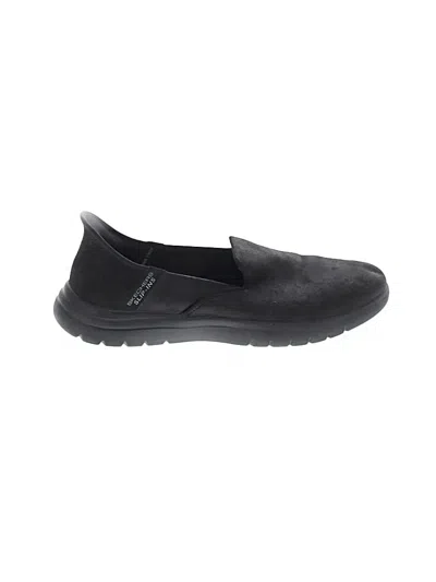 Pre-owned Skechers Flats In Black