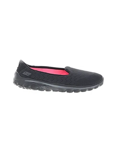 Pre-owned Skechers Flats In Black