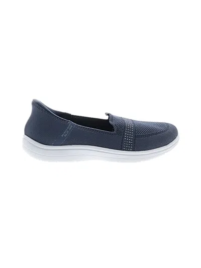 Pre-owned Skechers Flats In Blue