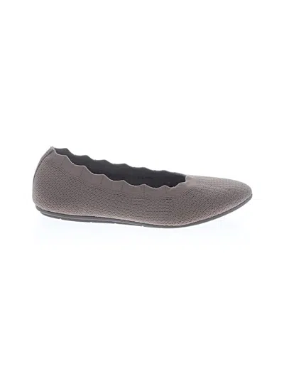 Pre-owned Skechers Flats In Brown