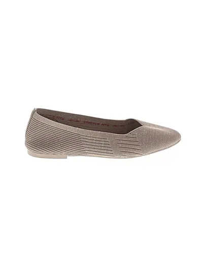 Pre-owned Skechers Flats In Gray