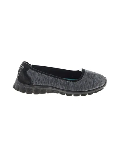 Pre-owned Skechers Flats In Gray