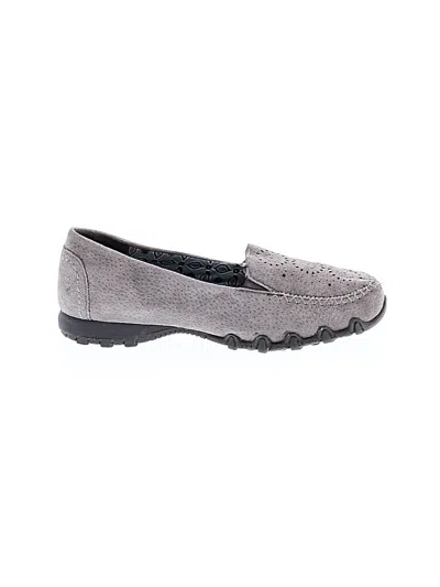 Pre-owned Skechers Flats In Gray