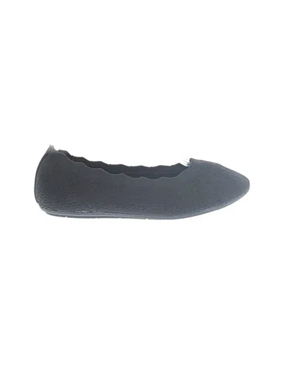 Pre-owned Skechers Flats In Gray