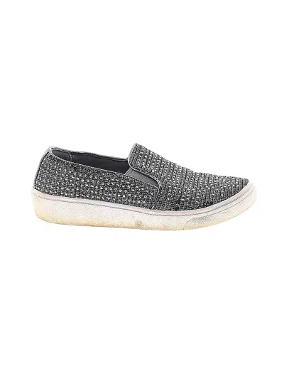 Pre-owned Skechers Flats In Silver