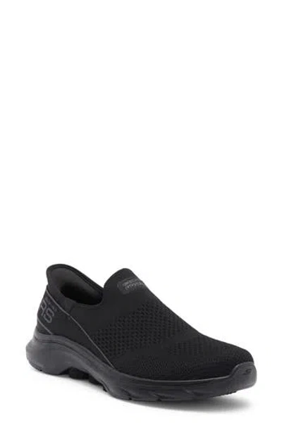 Skechers Go Walk 7 Slip-on Sneaker In Black