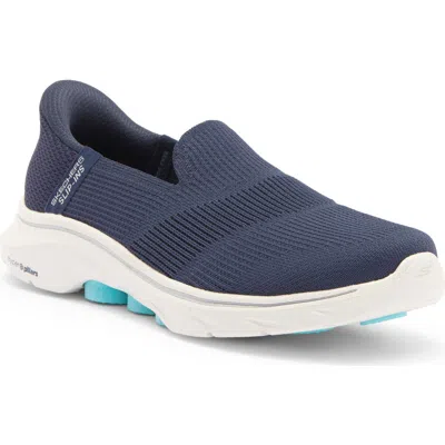 Skechers Go Walk 7 Slip-on Sneaker In Navy/aqua