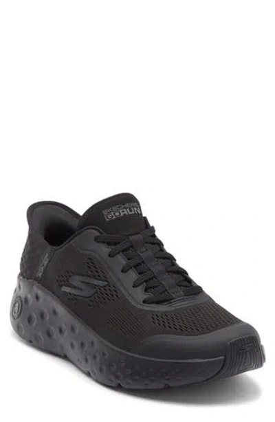 Skechers Max Cushion Slip-ins Sneaker In Black
