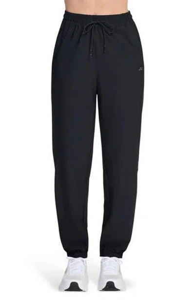 Skechers Performance Elite Joggers In Black