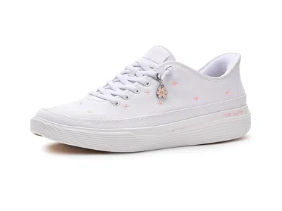 Skechers Performance Go Walk Commuter Dolores Hands Free Slip-ins In White