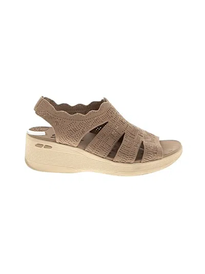 Pre-owned Skechers Sandals In Tan
