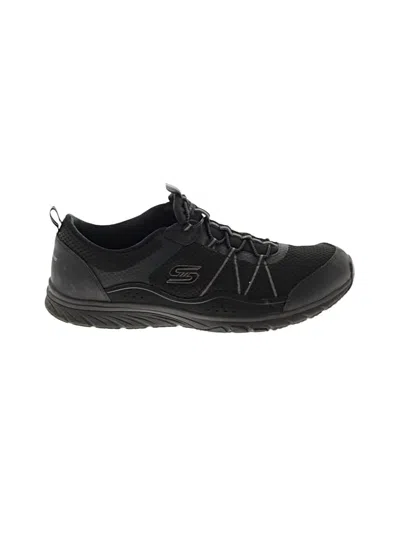 Pre-owned Skechers Sneakers In Black