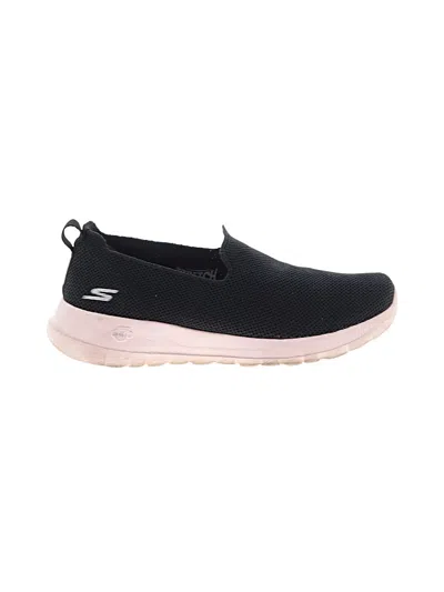 Pre-owned Skechers Sneakers In Black