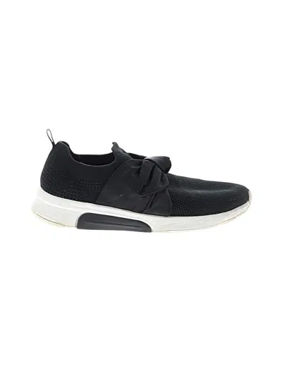 Pre-owned Skechers Sneakers In Black
