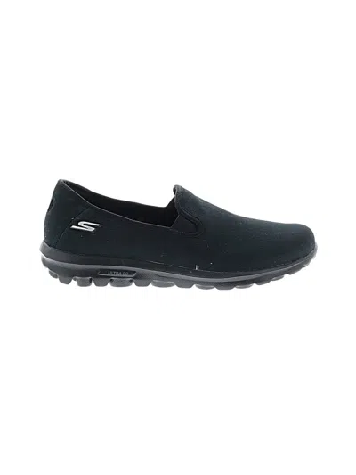 Pre-owned Skechers Sneakers In Black