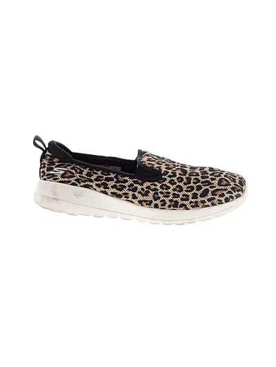 Pre-owned Skechers Sneakers In Gold