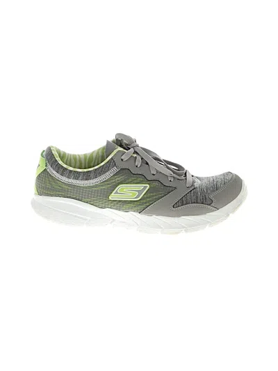 Pre-owned Skechers Sneakers In Gray