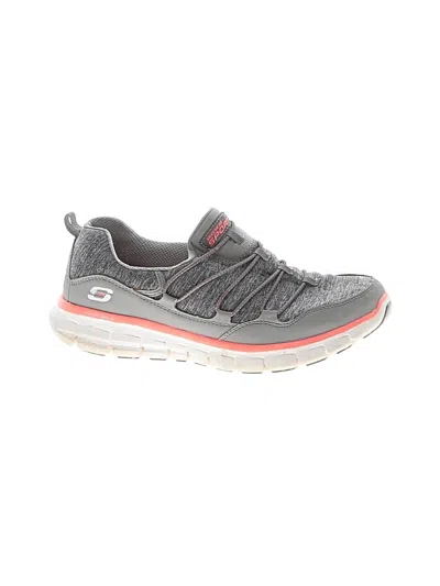 Pre-owned Skechers Sneakers In Gray