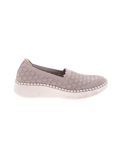 Pre-owned Skechers Sneakers In Gray